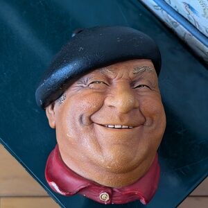 Bosson Chalkware - Pierre